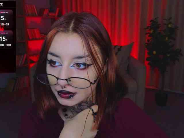 MistressMarcelline webcam