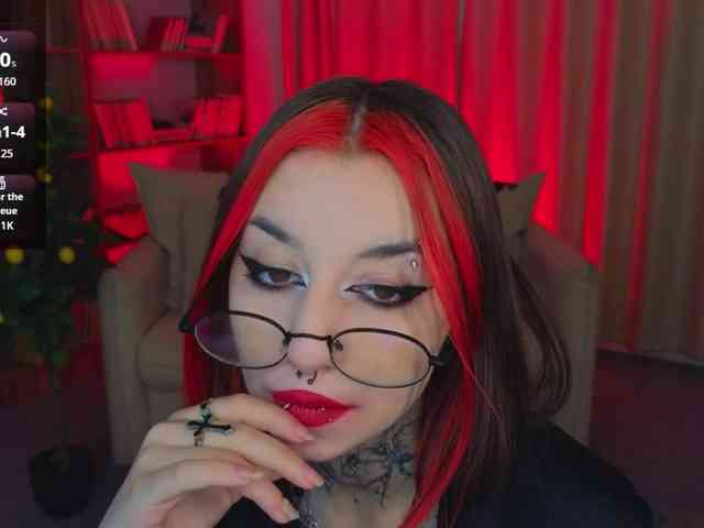 MistressMarcelline webcam