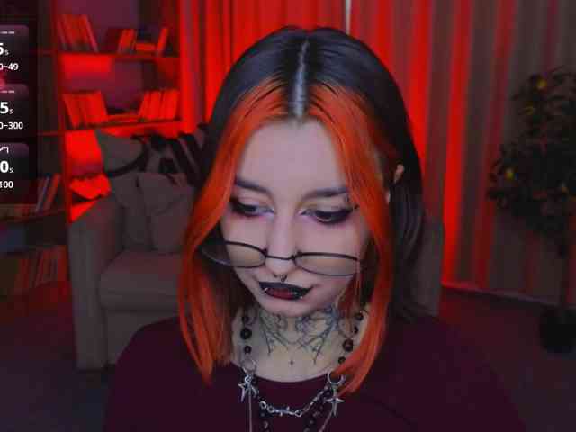 MistressMarcelline webcam
