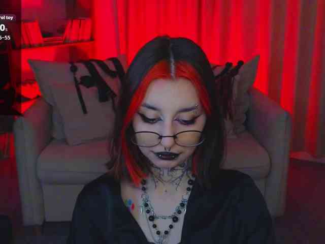 MistressMarcelline webcam