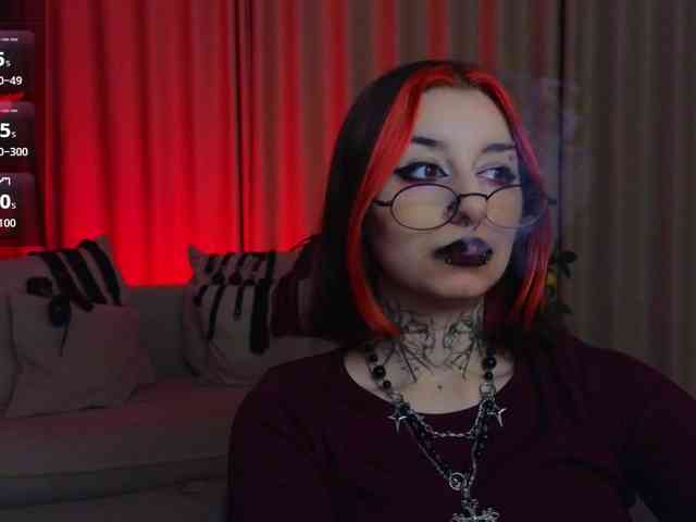 MistressMarcelline webcam