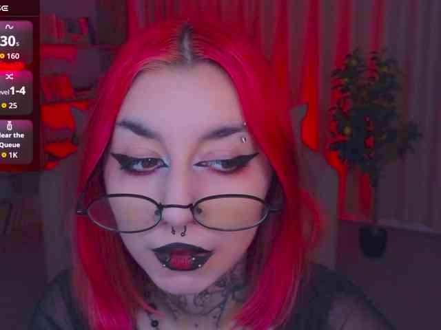 MistressMarcelline webcam