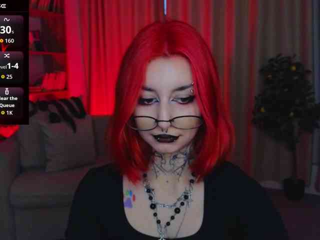 MistressMarcelline webcam