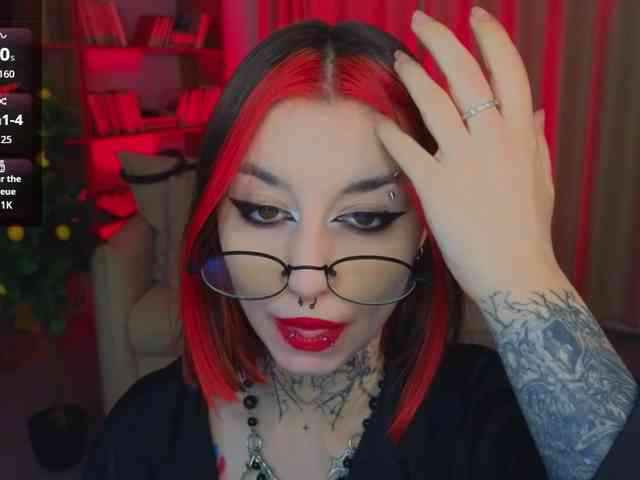 MistressMarcelline webcam