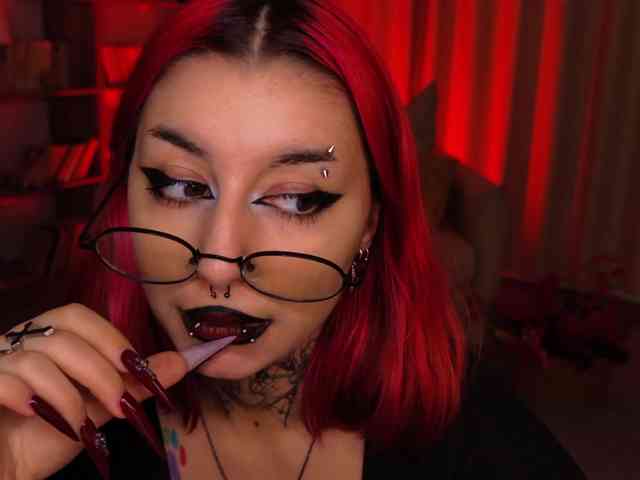 MistressMarcelline webcam