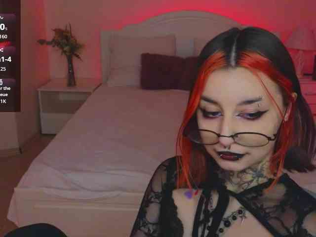 MistressMarcelline webcam