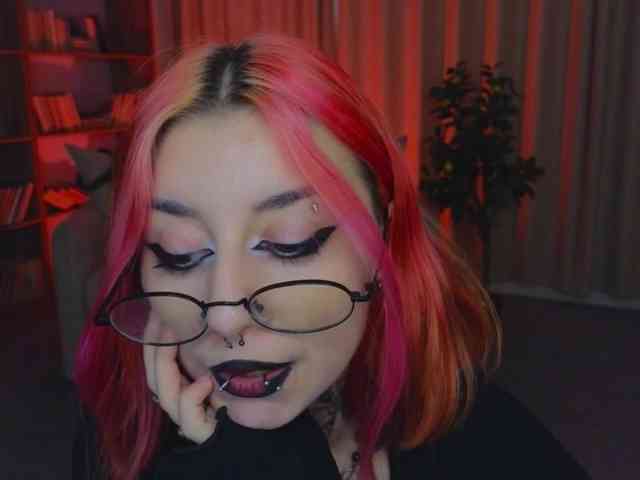 MistressMarcelline MistressMarcelline