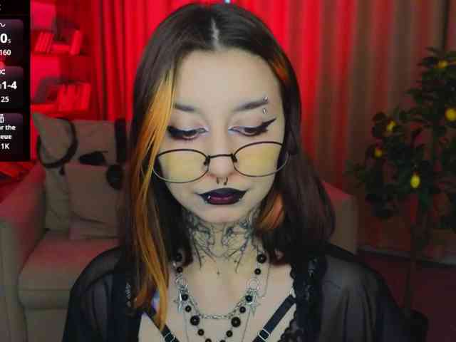 MistressMarcelline webcam