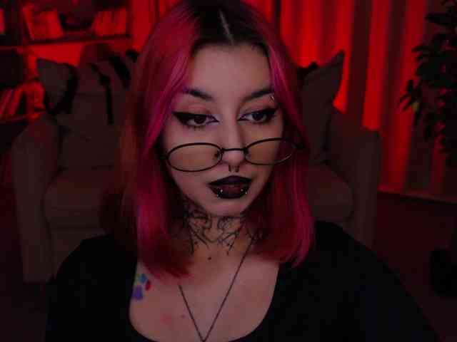 MistressMarcelline webcam