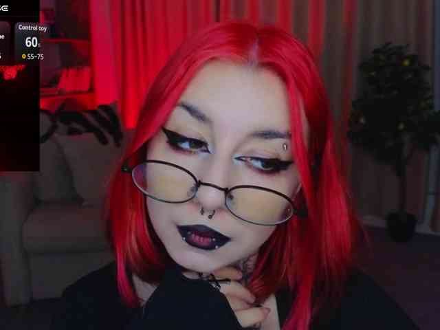 MistressMarcelline webcam