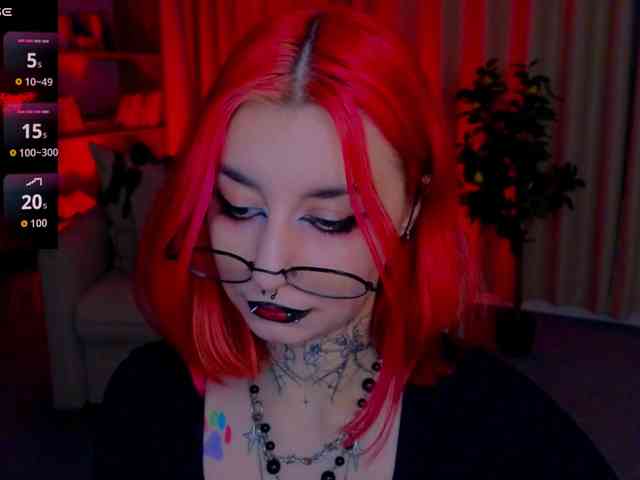 MistressMarcelline webcam