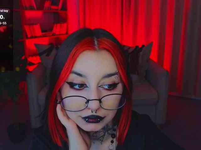 MistressMarcelline webcam