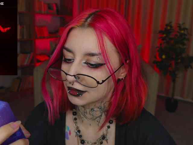 MistressMarcelline webcam