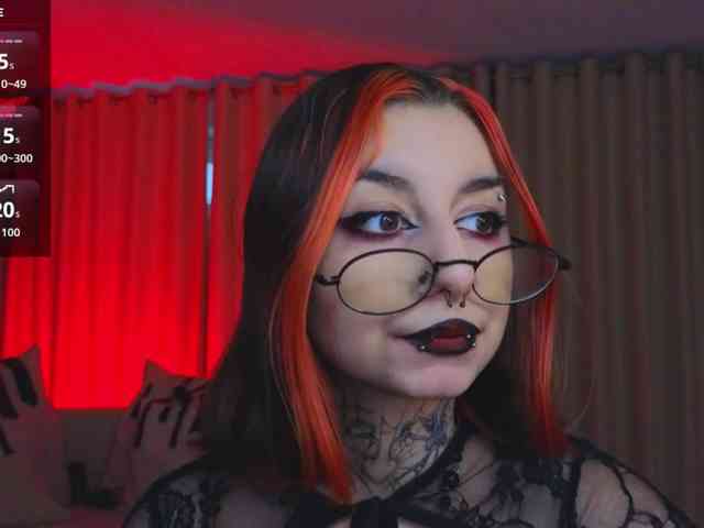 MistressMarcelline webcam