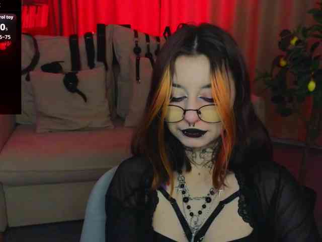 MistressMarcelline webcam