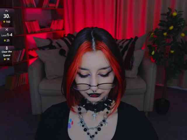 MistressMarcelline webcam