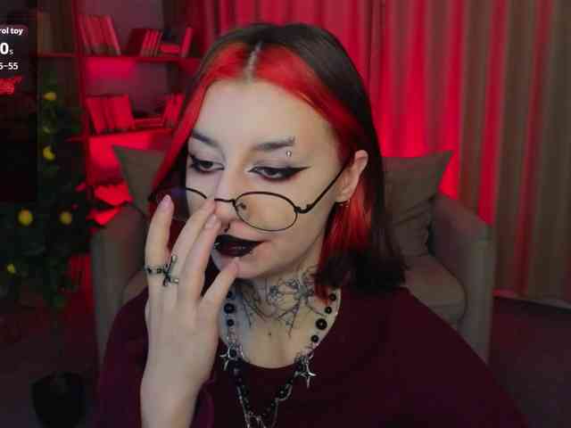 MistressMarcelline webcam