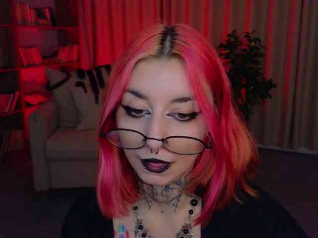 MistressMarcelline webcam