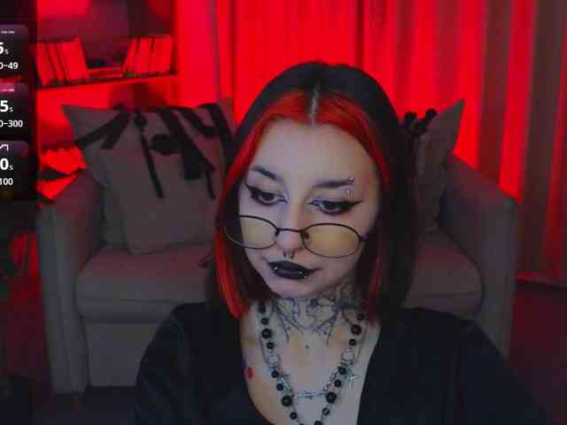 MistressMarcelline webcam