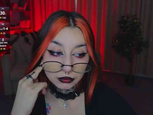 MistressMarcelline webcam