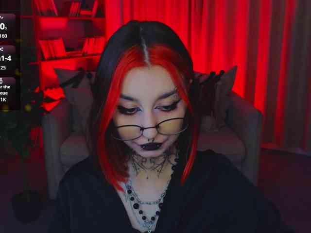 MistressMarcelline webcam