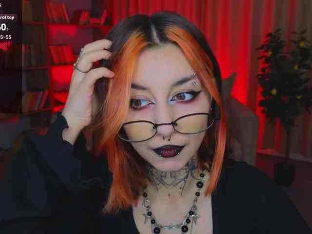 MistressMarcelline webcam