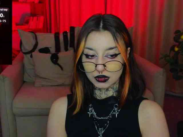 MistressMarcelline webcam