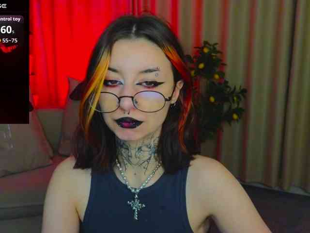 MistressMarcelline webcam