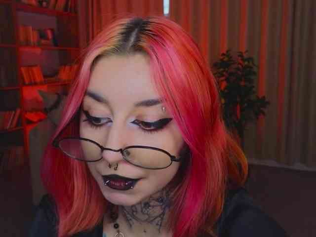 MistressMarcelline webcam