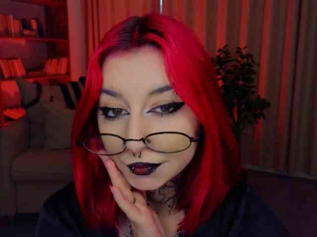 MistressMarcelline webcam