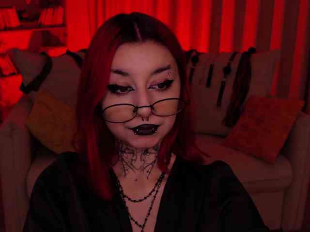 MistressMarcelline webcam
