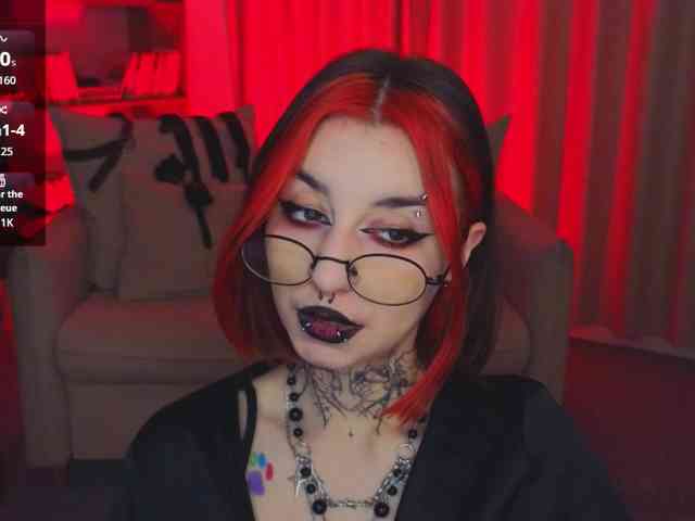 MistressMarcelline webcam