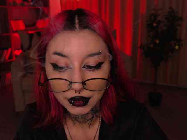 MistressMarcelline webcam