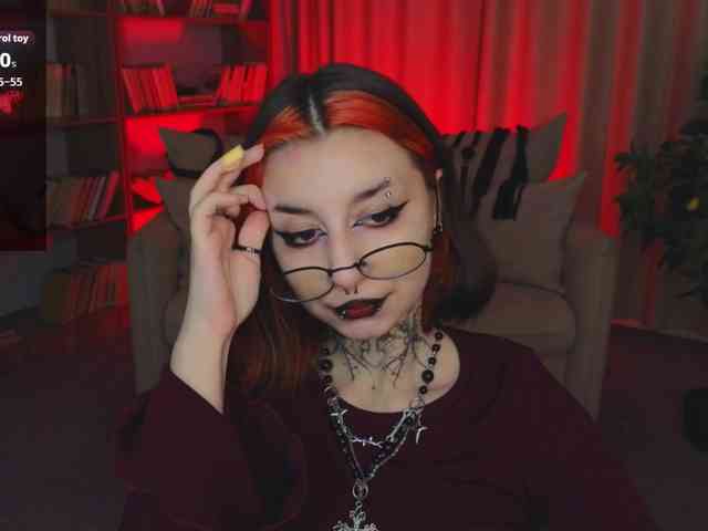 MistressMarcelline webcam