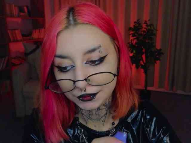 MistressMarcelline webcam