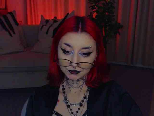 mistressmarcelline's live room