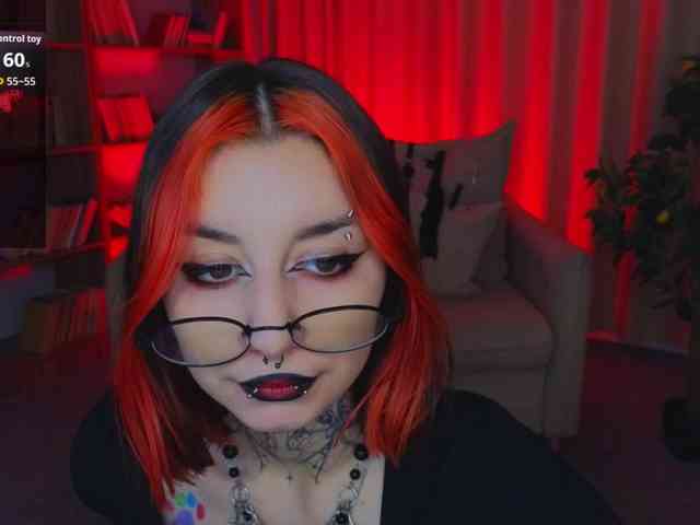 MistressMarcelline webcam