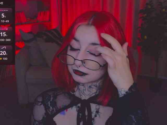 MistressMarcelline webcam