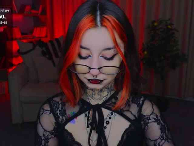 MistressMarcelline webcam