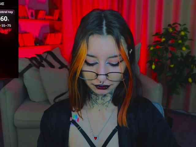 MistressMarcelline webcam