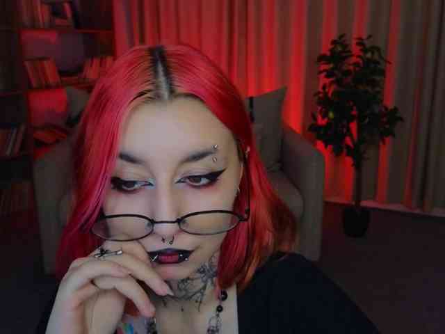 MistressMarcelline webcam