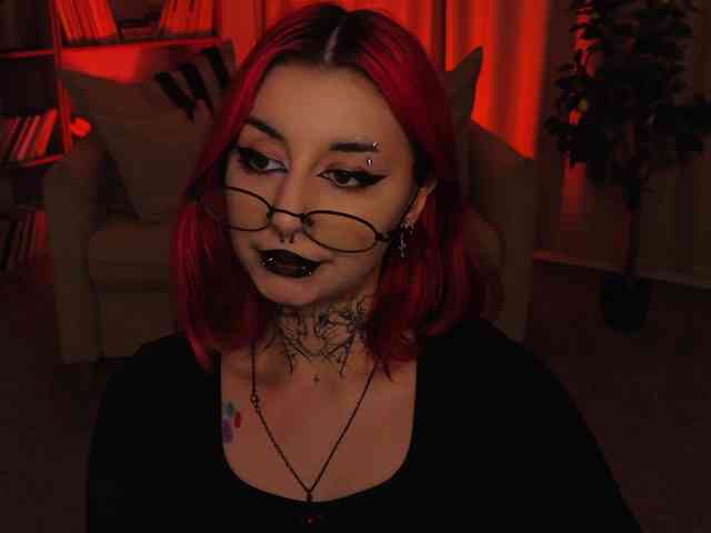 MistressMarcelline webcam