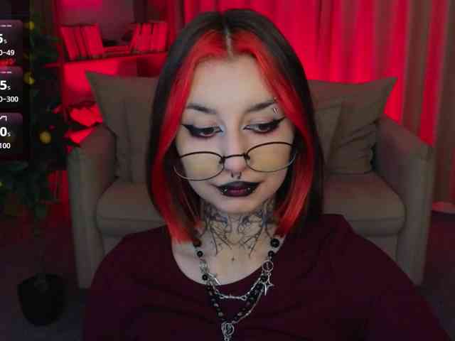 MistressMarcelline webcam
