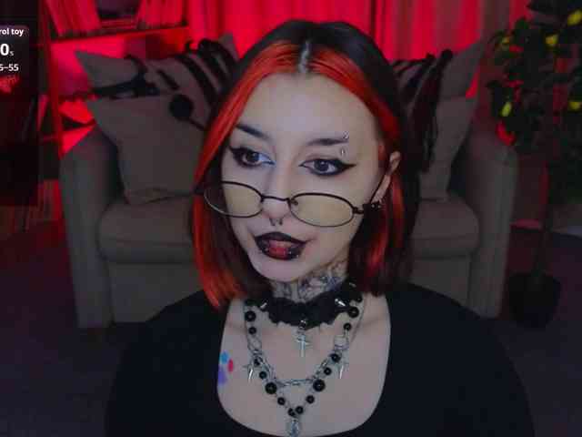 MistressMarcelline webcam