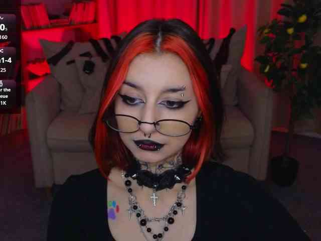 MistressMarcelline webcam