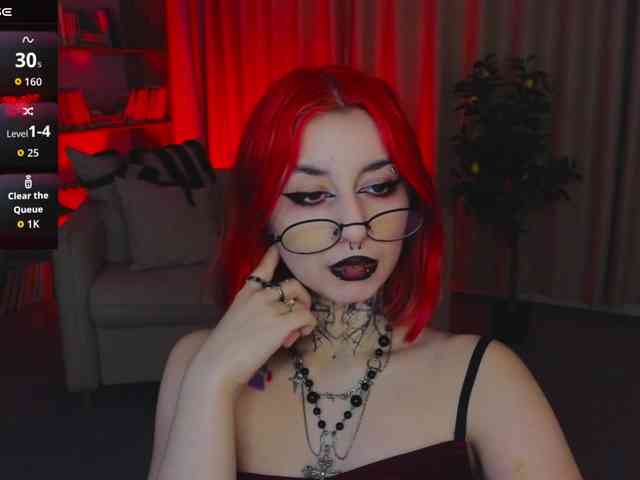 MistressMarcelline webcam