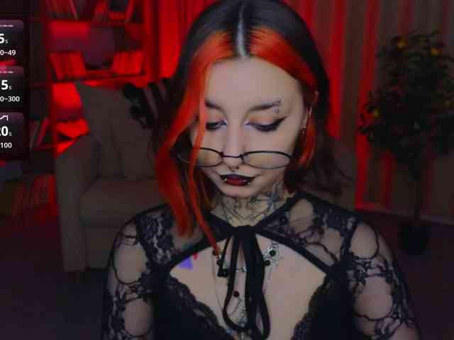 MistressMarcelline webcam