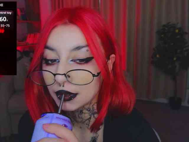 MistressMarcelline webcam
