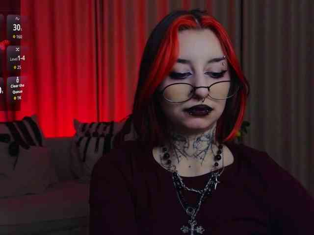 MistressMarcelline webcam