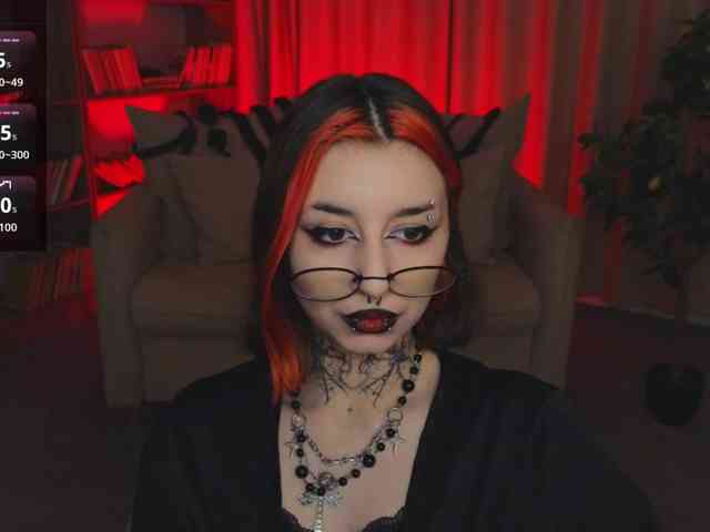 MistressMarcelline webcam